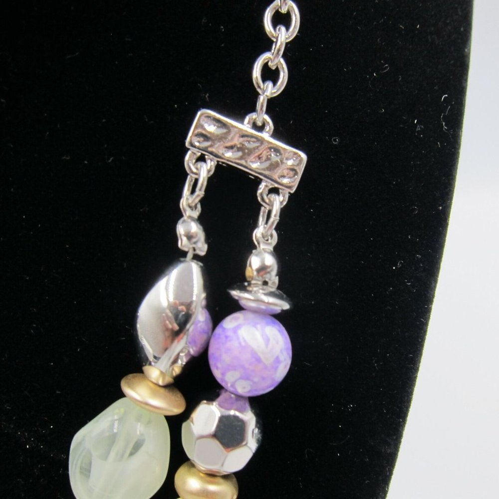 CHICO'S Teardrop Pendant Necklace Silver Hammered Metal Silver Purple Stone NEW - Picture 5 of 8